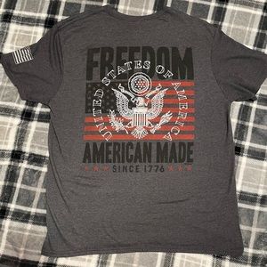 Men’s Buck Wear T-Shirt Size XL